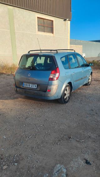 Renault Grand Scenic 2005