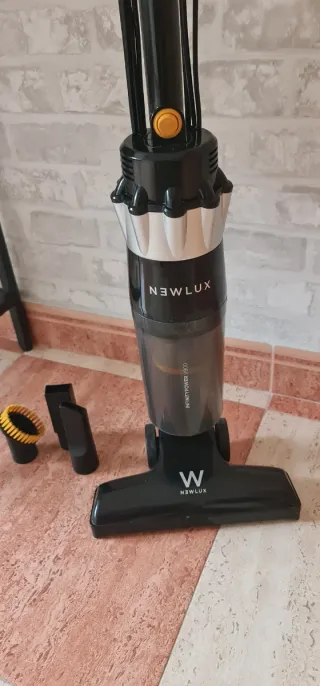 Aspirador escoba Newlux V900 2 en 1