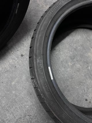 Neumáticos de coche
215/40/18/89Y