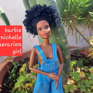 Muñeca Barbie Níchelle Generación Girl