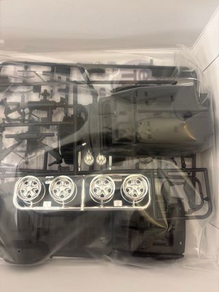 Tamiya Porsche 911 Turbo '88 1/24 Kit plastica