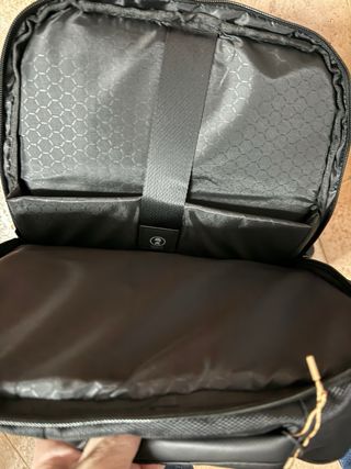 Mochila Negra Impermeable Nueva