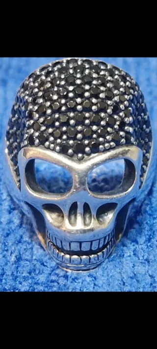 Anillo Calavera Plata y Cristal de svarovki 