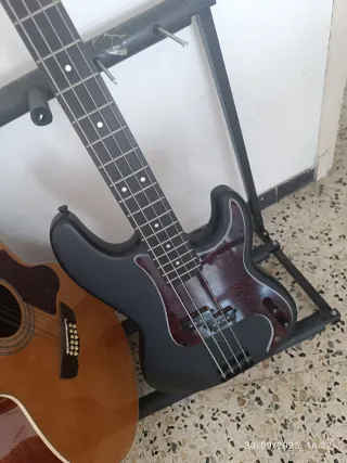 Bajo Eléctrico Harley Benton PB-20 S 4 cuerdas