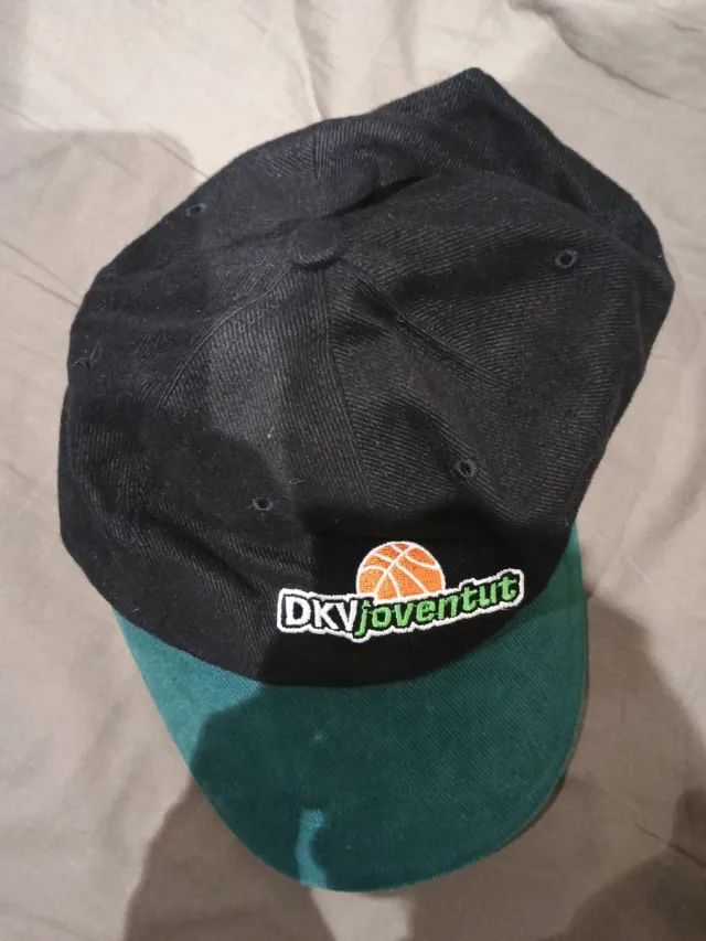Gorra DKV Joventut Negra y Verde