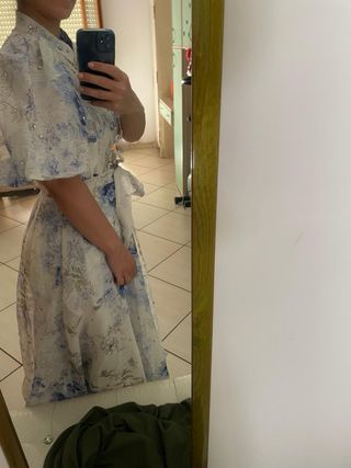 Abito floreale con sottoveste
veste anche XL
