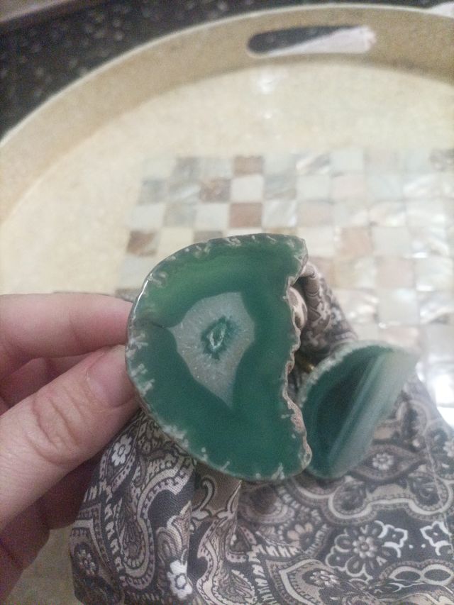 Porta servilletas de mineral auténtico.