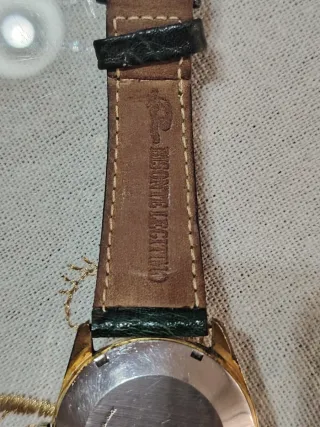 Reloj Wittnauer Vintage dorado y Negro