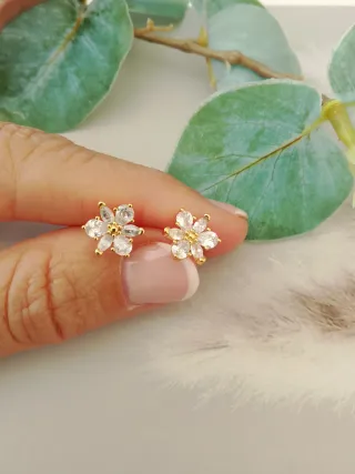 Pendientes Flor Dorada