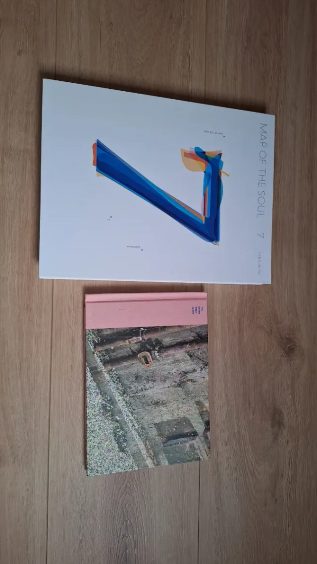 You never walk alone y 7