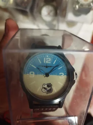 Reloj de pulsera verde militar