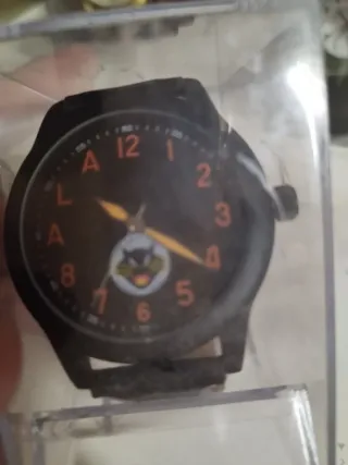 Reloj de pulsera verde militar