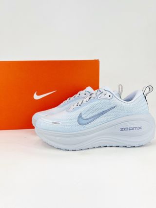 Nike Vomero Plus Azul/Blanco
