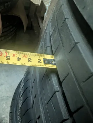 Michelin Pilot Sport 4S 225/40R19 93Y