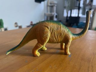 Dinosaurio de juguete