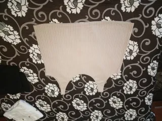 Camiseta de tirantes beige con botones