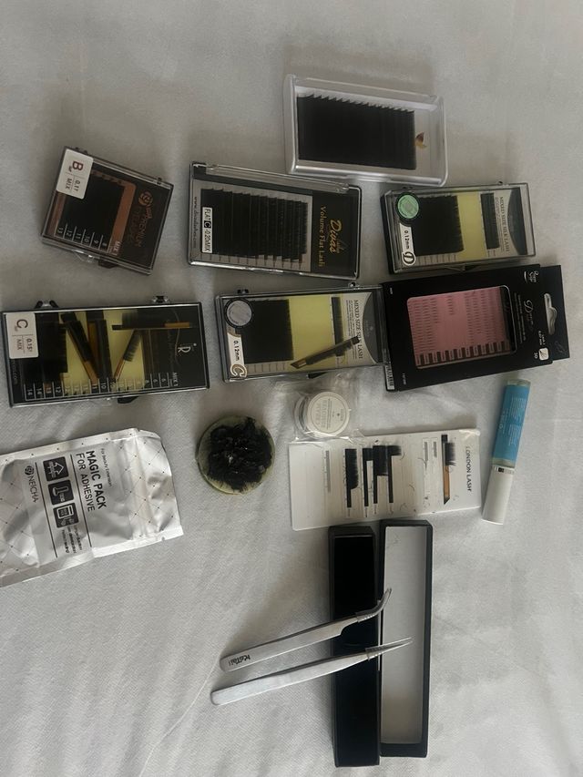 Extensiones de Pestañas Pelo a Pelo