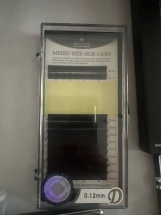 Extensiones de Pestañas Pelo a Pelo