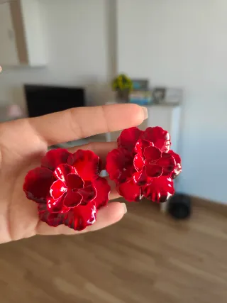 Pendientes flor rojos