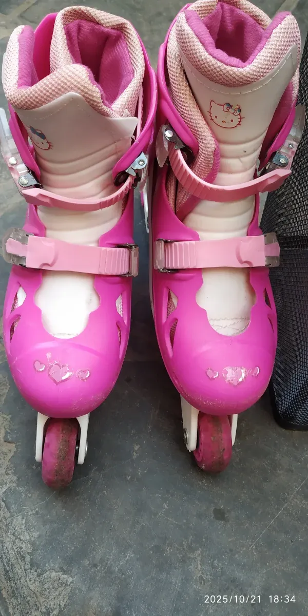Patines en línea Hello Kitty rosas
