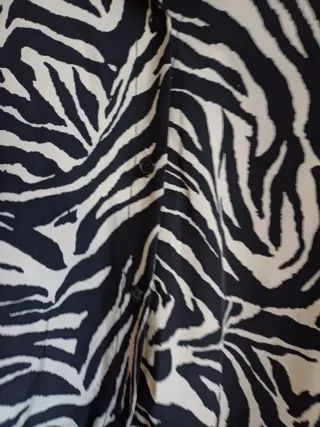 Blusa cebra nudo delantero