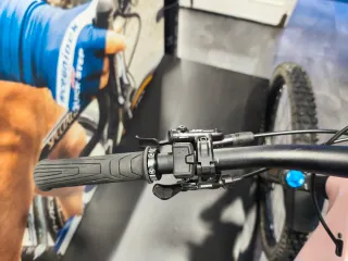 Bicicleta Eléctrica Montaña Moustache