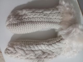 Guantes de lana con pelo