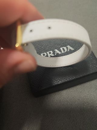 Pulsera Prada Blanca y Dorada