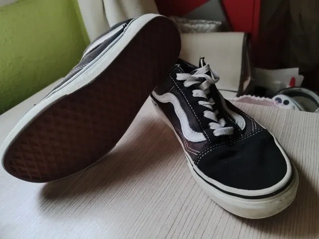 Zapatillas Vans Marrones y Negras