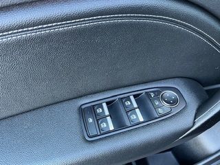 Renault Captur 1.0TCe 90 Techno 90 5p