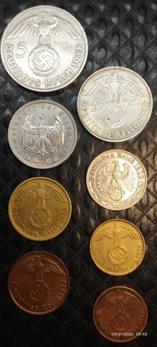 8 Monedas Alemanas ,III Reich año completo  1938.