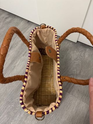 Borsa mare intrecciata beige e viola