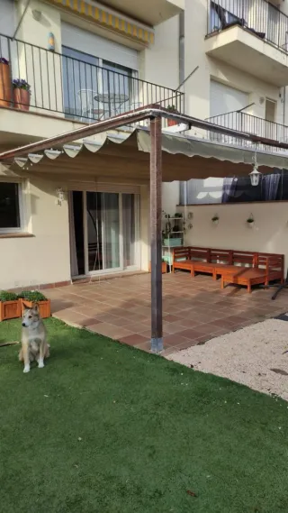 Pérgola con toldo