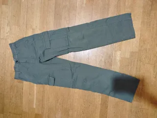 Pantalones varios Muchos  (más en el perfil)