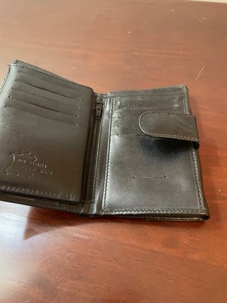 Billetera de piel con monedero