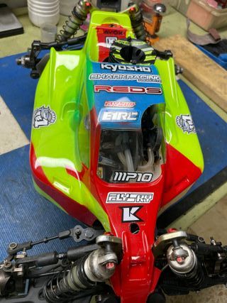 Kyosho Inferno MP10 TKI3 RC Coche