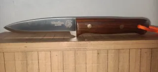 Funda cuchillo de cuero + CUCHILLO J&V Woodlore