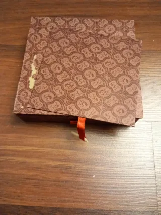 Tijeras de plata con caja LA CUCA