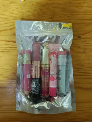 Pack Maquillaje Labios Rosa y Plateado