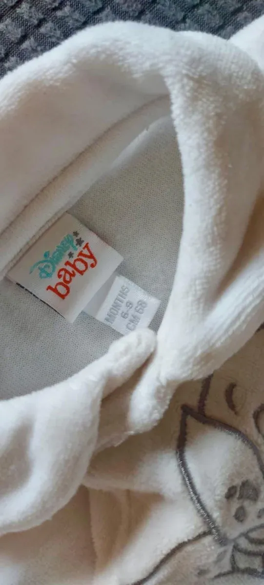 Lote 2 pijamas bebé 6-9 meses