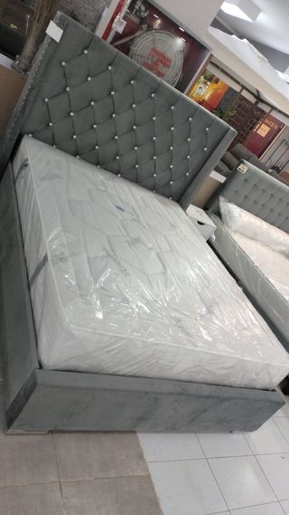 Cama Matrimonio Maldives Terciopelo Gris