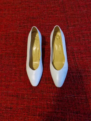 Zapatos salón blancos 35.5 tacón 3cm