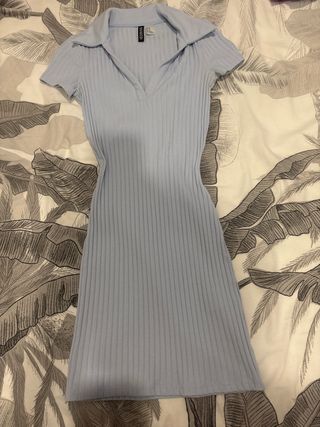 Vestido H&M azul claro canalé cuello polo