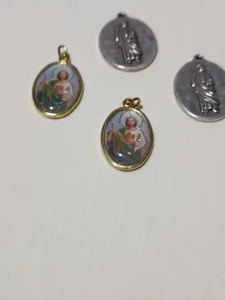 Lote 4 medallas San Judas Tadeo
