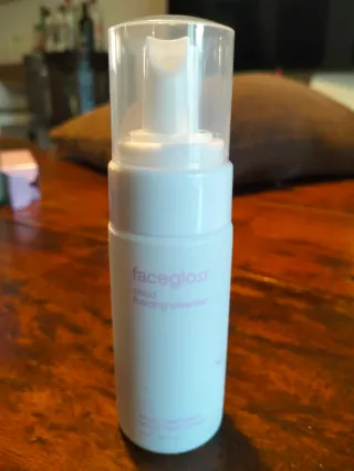 Facegloss Cloud Foaming Cleanser
