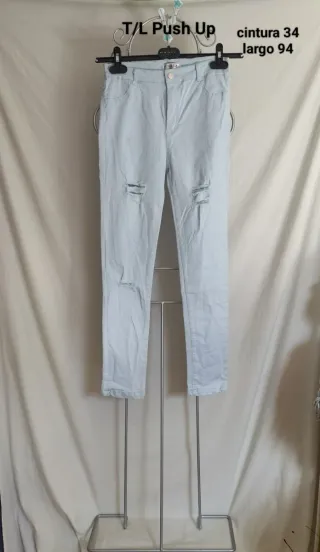 Vaqueros T/L Push Up rotos cintura 34
