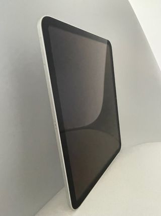 iPad 10.9” Wi-Fi 256GB Prata c/ Teclado