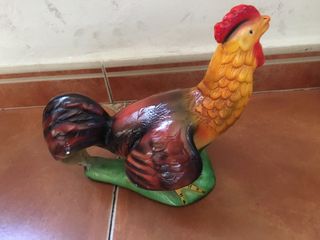 Gallo de cerámica antiguo