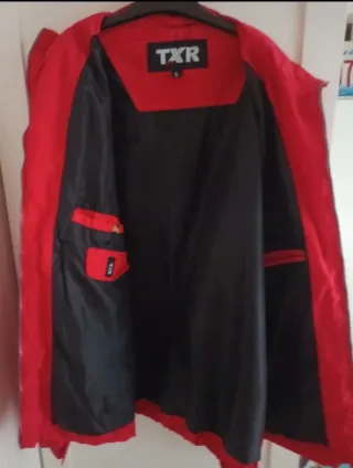 Chaqueta Cortavientos TXR Roja