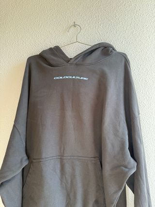 Sudadera Gris con Estrellas Azules